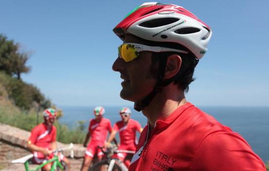 8401893176-e096f1c922-c