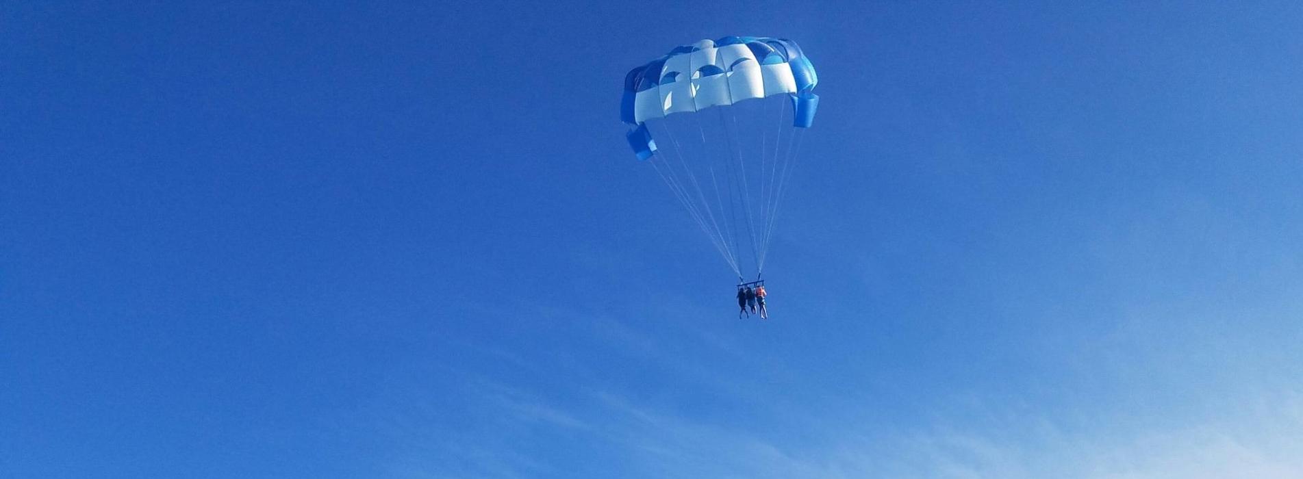 parachute-2400384-1920